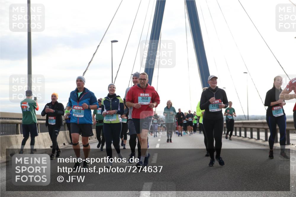 03.10.2024 - Köhlbrandbrückenlauf Jannik Wohlers http://msf.ph/oto/7274637 03.10.2024 09:31:51 Position 1 3277, 3310, 3220, 3658, 2831, 2911 meine-sportfotos.de