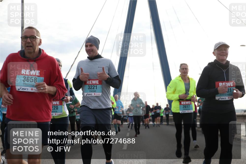 03.10.2024 - Köhlbrandbrückenlauf Jannik Wohlers http://msf.ph/oto/7274688 03.10.2024 09:31:52 Position 1 3277, 3658, 220, 3221, 2617, 31 meine-sportfotos.de
