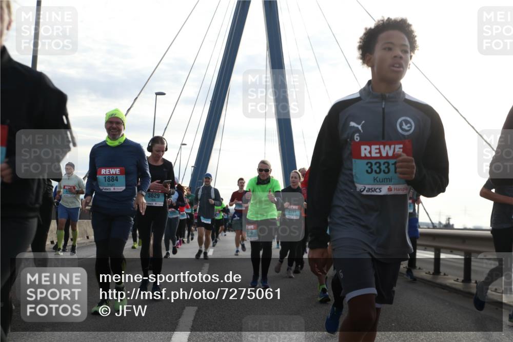 03.10.2024 - Köhlbrandbrückenlauf Jannik Wohlers http://msf.ph/oto/7275061 03.10.2024 09:32:04 Position 1 1884, 3629, 250, 2231, 6, 3331 meine-sportfotos.de