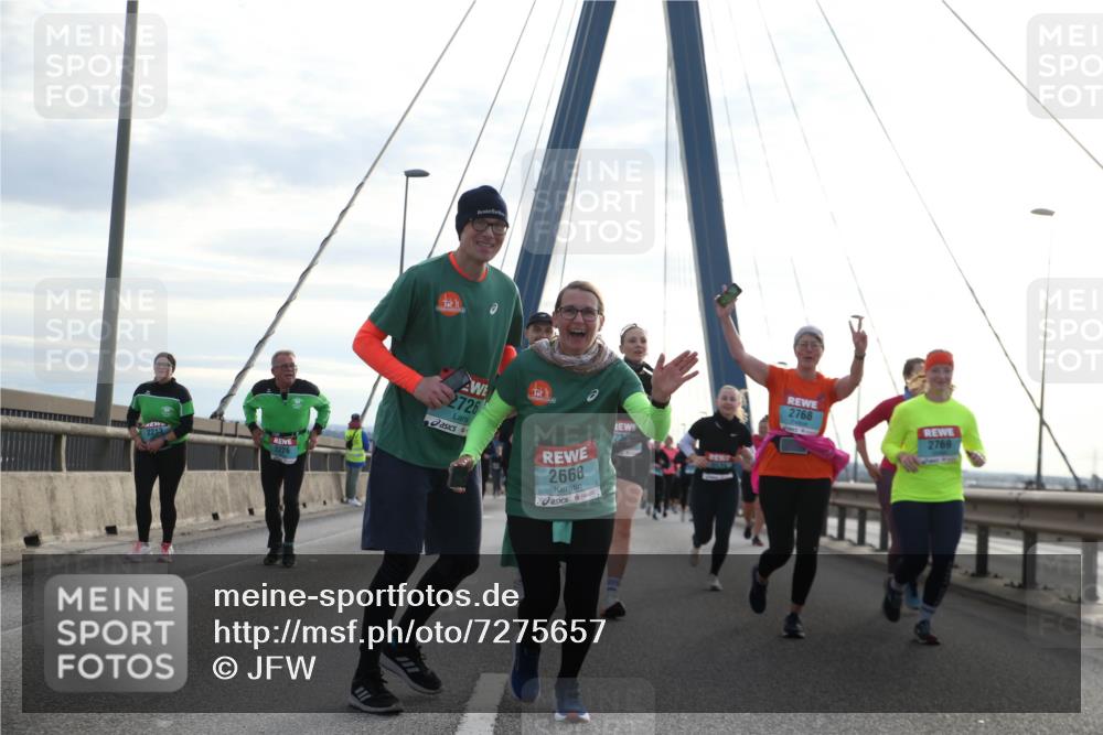 03.10.2024 - Köhlbrandbrückenlauf Jannik Wohlers http://msf.ph/oto/7275657 03.10.2024 09:32:12 Position 1 2213, 2226, 2726, 2668, 2768, 2769 meine-sportfotos.de
