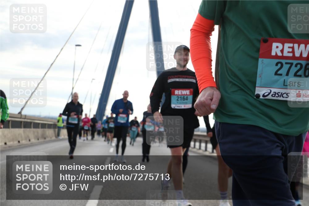 03.10.2024 - Köhlbrandbrückenlauf Jannik Wohlers http://msf.ph/oto/7275713 03.10.2024 09:32:14 Position 1 2164, 2726 meine-sportfotos.de