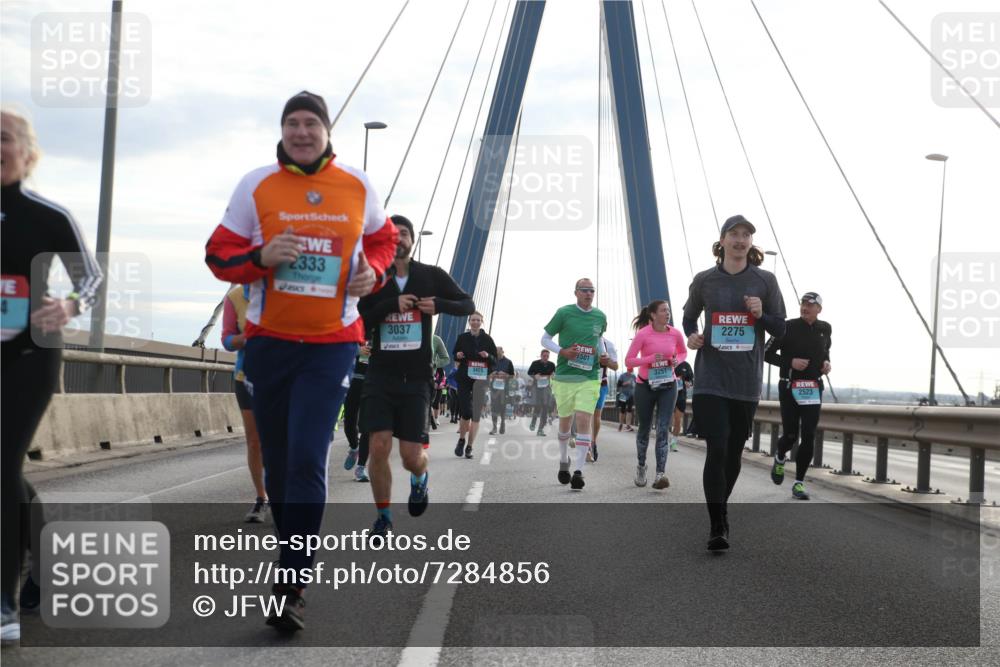 03.10.2024 - Köhlbrandbrückenlauf Jannik Wohlers http://msf.ph/oto/7284856 03.10.2024 09:32:50 Position 1 2333, 6, 4, 3037, 3425, 1501, 3251, 2275, 2523 meine-sportfotos.de