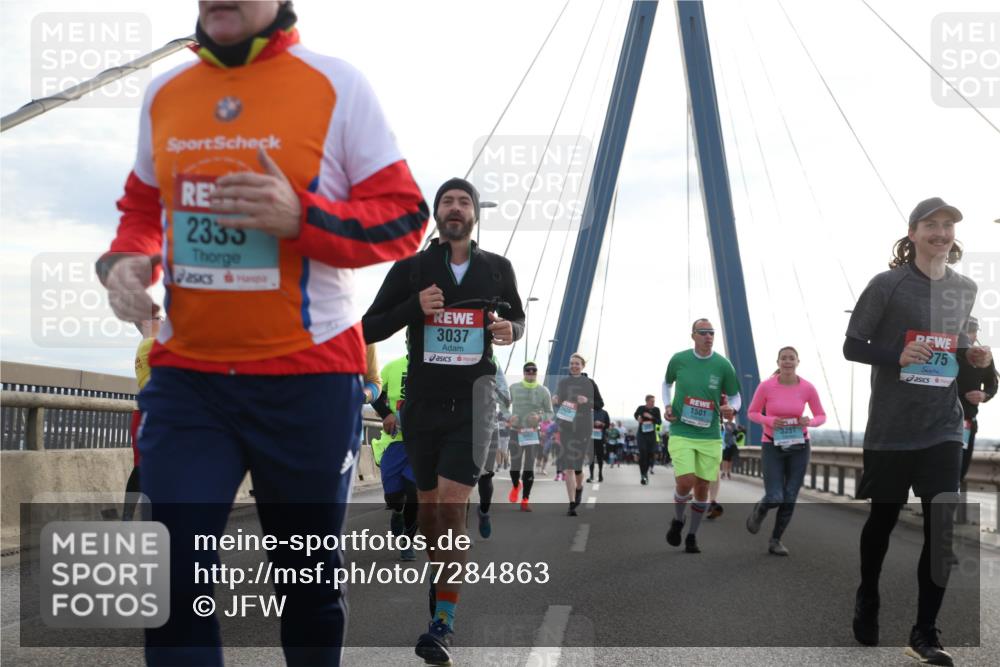 03.10.2024 - Köhlbrandbrückenlauf Jannik Wohlers http://msf.ph/oto/7284863 03.10.2024 09:32:51 Position 1 2333, 3037, 3425, 1501, 3251, 275 meine-sportfotos.de