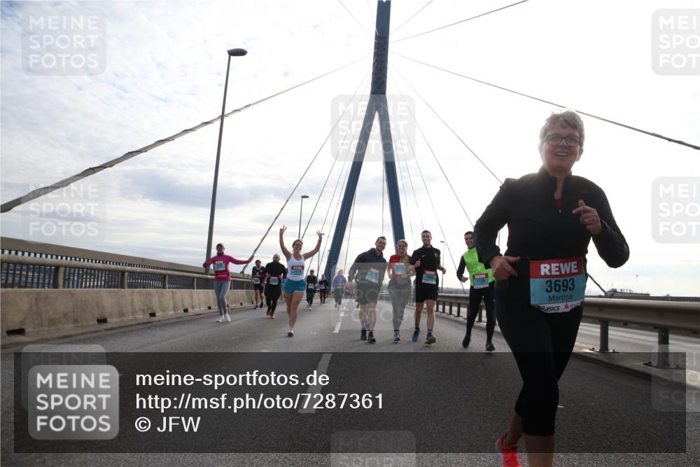 03.10.2024 - Köhlbrandbrückenlauf Jannik Wohlers http://msf.ph/oto/7287361 03.10.2024 09:33:28 Position 1 1815, 1726, 2170, 3693 meine-sportfotos.de