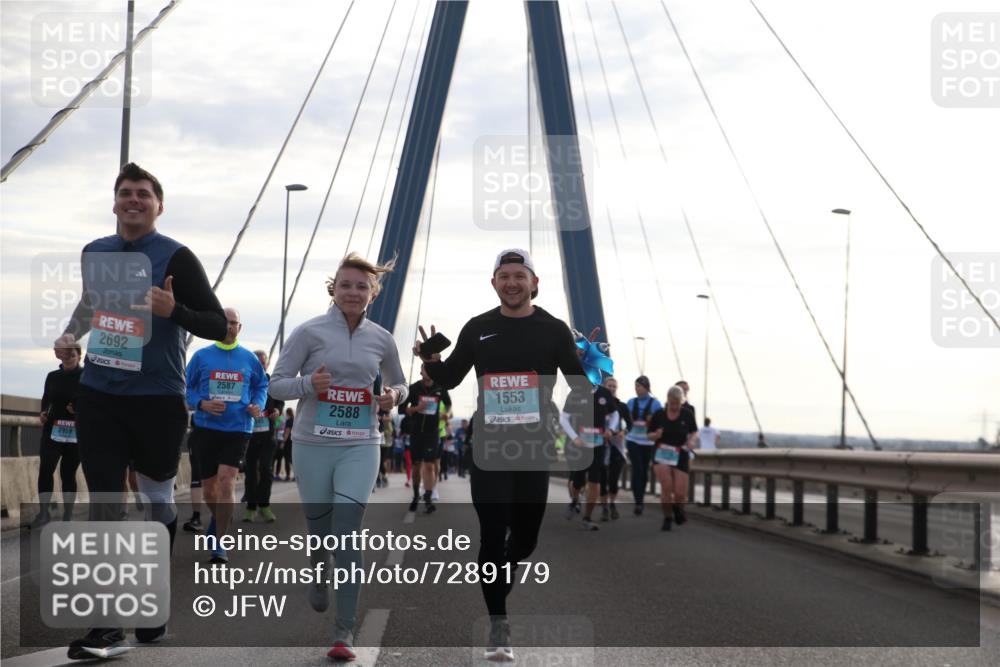 03.10.2024 - Köhlbrandbrückenlauf Jannik Wohlers http://msf.ph/oto/7289179 03.10.2024 09:33:51 Position 1 2959, 2692, 2587, 2588, 1553 meine-sportfotos.de