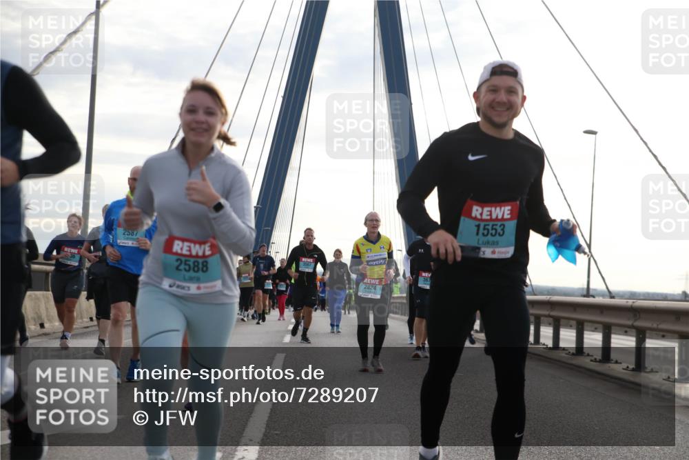 03.10.2024 - Köhlbrandbrückenlauf Jannik Wohlers http://msf.ph/oto/7289207 03.10.2024 09:33:52 Position 1 2587, 2588, 52, 3567, 2824, 1553 meine-sportfotos.de
