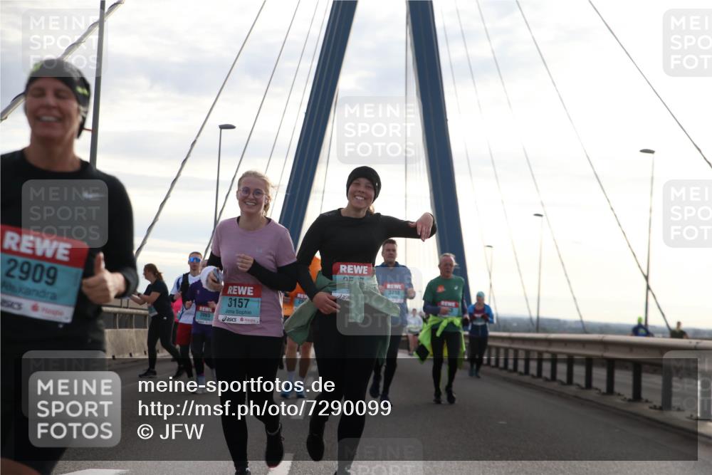 03.10.2024 - Köhlbrandbrückenlauf Jannik Wohlers http://msf.ph/oto/7290099 03.10.2024 09:34:06 Position 1 2909, 3065, 3157, 2577, 3718 meine-sportfotos.de
