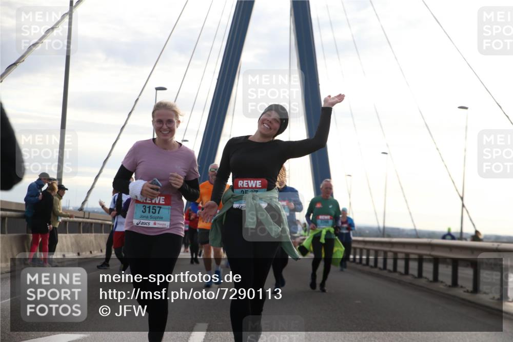 03.10.2024 - Köhlbrandbrückenlauf Jannik Wohlers http://msf.ph/oto/7290113 03.10.2024 09:34:06 Position 1 3157, 2527, 3398 meine-sportfotos.de