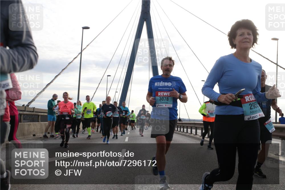 03.10.2024 - Köhlbrandbrückenlauf Jannik Wohlers http://msf.ph/oto/7296172 03.10.2024 09:34:34 Position 1 3078, 295 meine-sportfotos.de