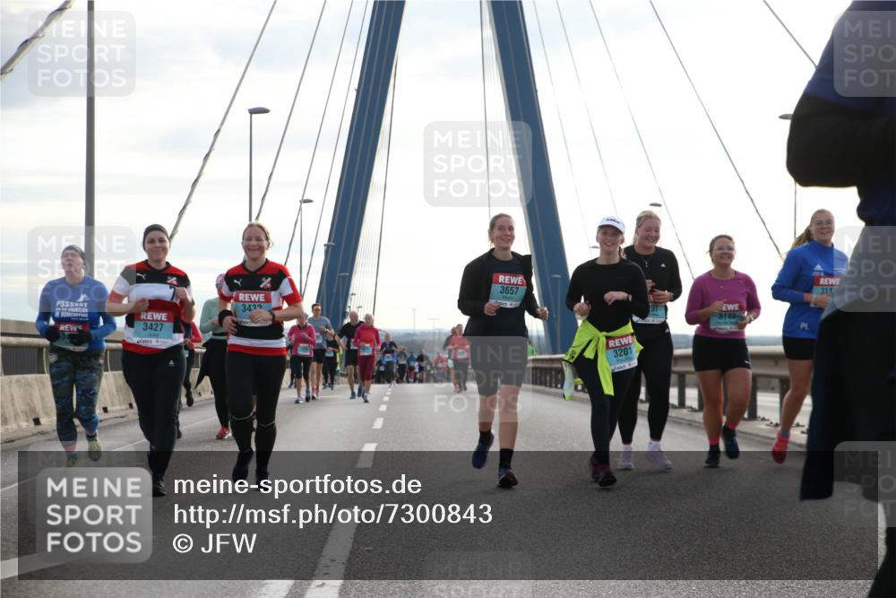 03.10.2024 - Köhlbrandbrückenlauf Jannik Wohlers http://msf.ph/oto/7300843 03.10.2024 09:35:15 Position 1 3427, 3432, 3657, 3201, 3145, 3113 meine-sportfotos.de