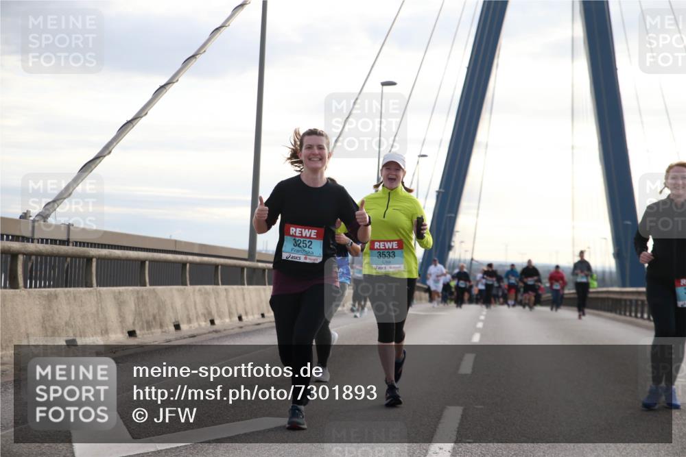 03.10.2024 - Köhlbrandbrückenlauf Jannik Wohlers http://msf.ph/oto/7301893 03.10.2024 09:35:31 Position 1 3252, 3533 meine-sportfotos.de