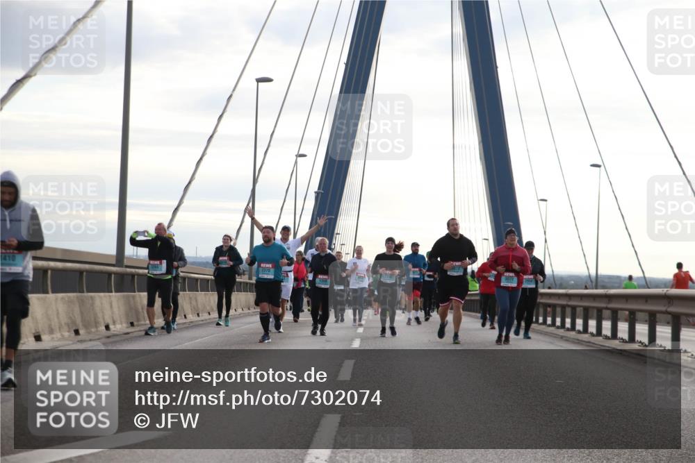 03.10.2024 - Köhlbrandbrückenlauf Jannik Wohlers http://msf.ph/oto/7302074 03.10.2024 09:35:42 Position 1 1410, 3265, 2370, 1359, 073 meine-sportfotos.de