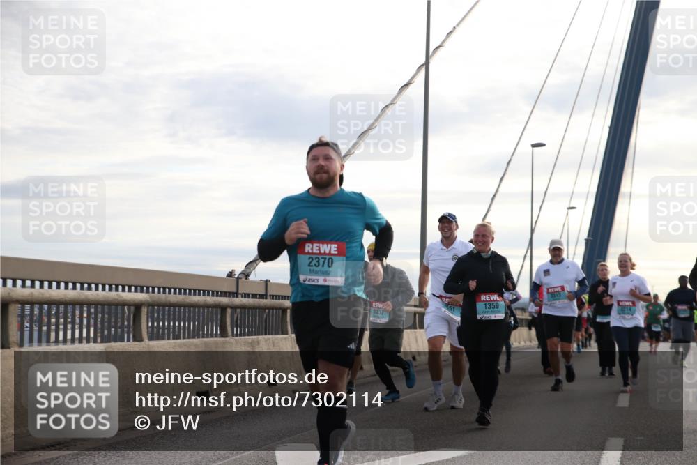 03.10.2024 - Köhlbrandbrückenlauf Jannik Wohlers http://msf.ph/oto/7302114 03.10.2024 09:35:48 Position 1 2370, 3313, 1359, 3337, 3314 meine-sportfotos.de