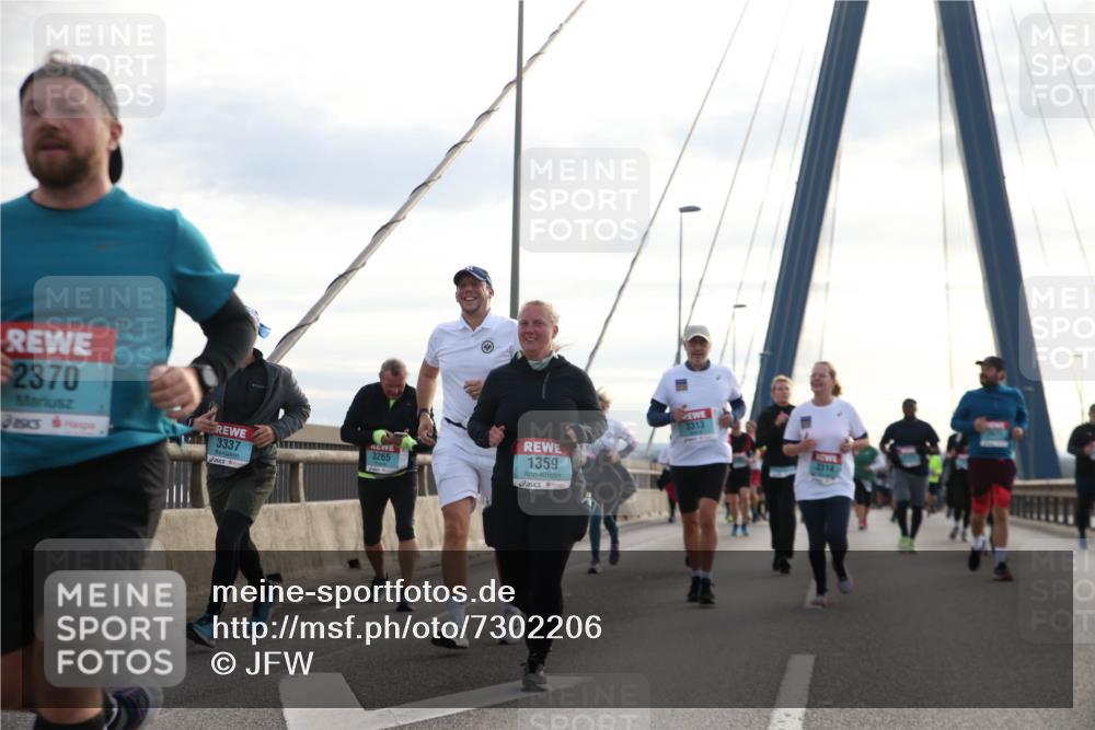 03.10.2024 - Köhlbrandbrückenlauf Jannik Wohlers http://msf.ph/oto/7302206 03.10.2024 09:35:49 Position 1 2370, 3265, 3337, 1359, 3313 meine-sportfotos.de