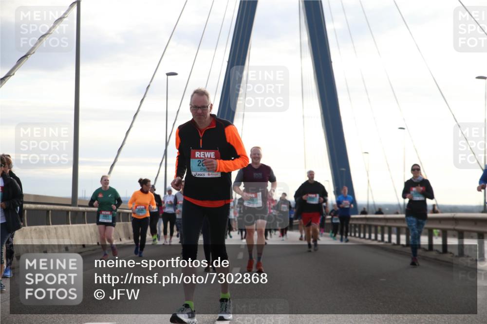 03.10.2024 - Köhlbrandbrückenlauf Jannik Wohlers http://msf.ph/oto/7302868 03.10.2024 09:36:05 Position 1 3546, 3061, 20 meine-sportfotos.de