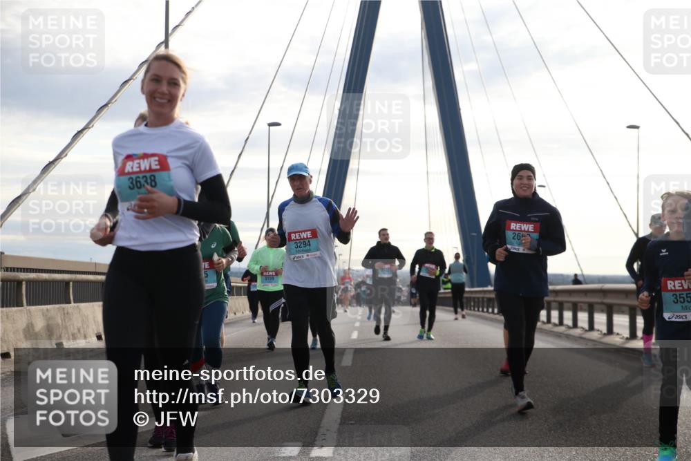 03.10.2024 - Köhlbrandbrückenlauf Jannik Wohlers http://msf.ph/oto/7303329 03.10.2024 09:36:18 Position 1 3638, 5, 3294, 3159, 2192, 26, 355 meine-sportfotos.de