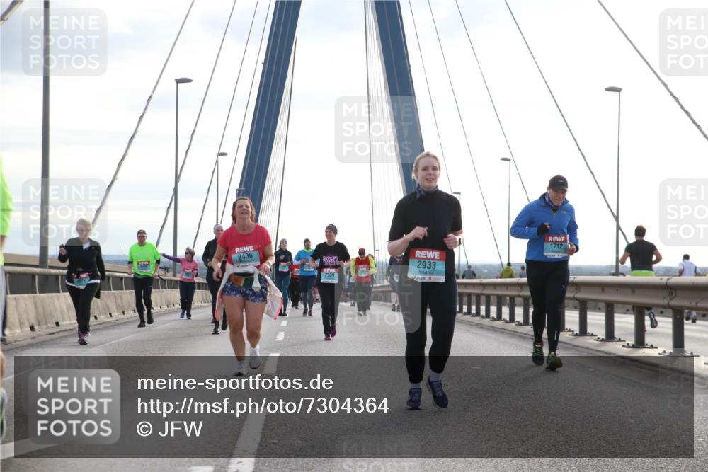 03.10.2024 - Köhlbrandbrückenlauf Jannik Wohlers http://msf.ph/oto/7304364 03.10.2024 09:36:31 Position 1 3436, 2929, 2933, 1712 meine-sportfotos.de