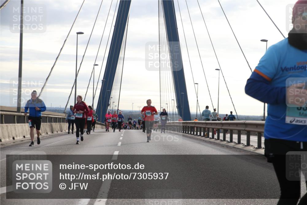 03.10.2024 - Köhlbrandbrückenlauf Jannik Wohlers http://msf.ph/oto/7305937 03.10.2024 09:37:47 Position 1 53 meine-sportfotos.de