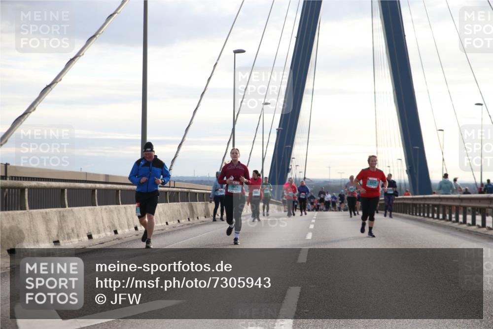 03.10.2024 - Köhlbrandbrückenlauf Jannik Wohlers http://msf.ph/oto/7305943 03.10.2024 09:37:48 Position 1 3604 meine-sportfotos.de