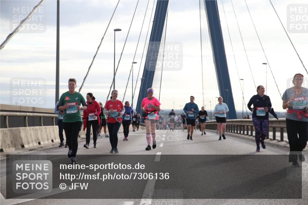 03.10.2024 - Köhlbrandbrückenlauf Jannik Wohlers http://msf.ph/oto/7306136 03.10.2024 09:37:58 Position 1 3381, 3001, 368, 3608, 3428, 3562 meine-sportfotos.de
