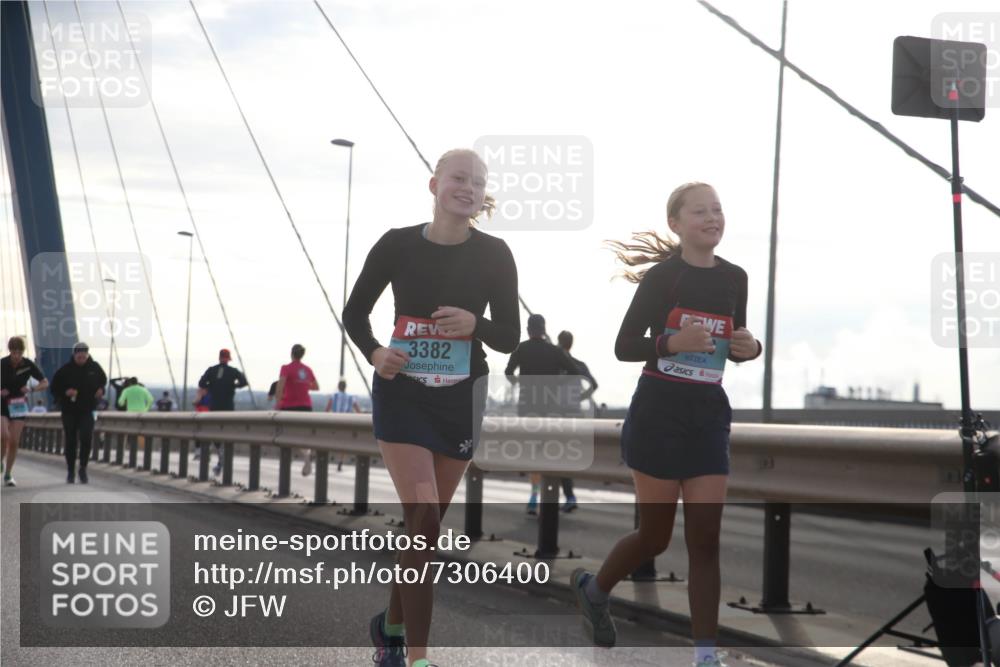 03.10.2024 - Köhlbrandbrückenlauf Jannik Wohlers http://msf.ph/oto/7306400 03.10.2024 09:38:11 Position 1 3382 meine-sportfotos.de