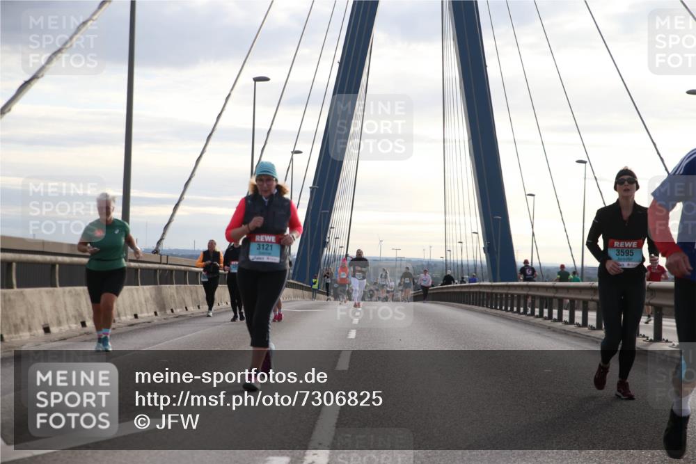 03.10.2024 - Köhlbrandbrückenlauf Jannik Wohlers http://msf.ph/oto/7306825 03.10.2024 09:38:31 Position 1 3121, 3595 meine-sportfotos.de