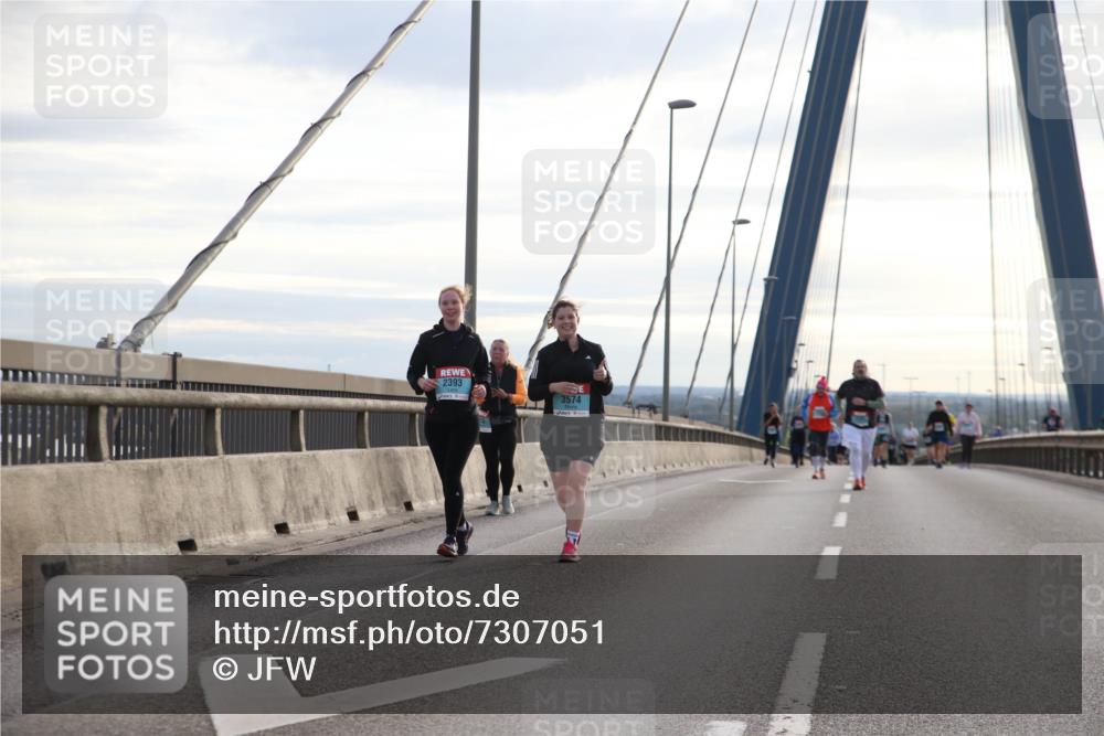 03.10.2024 - Köhlbrandbrückenlauf Jannik Wohlers http://msf.ph/oto/7307051 03.10.2024 09:38:37 Position 1 2393, 3574 meine-sportfotos.de