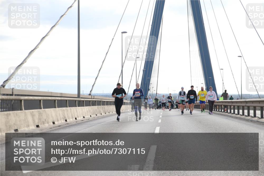 03.10.2024 - Köhlbrandbrückenlauf Jannik Wohlers http://msf.ph/oto/7307115 03.10.2024 09:38:54 Position 1  meine-sportfotos.de
