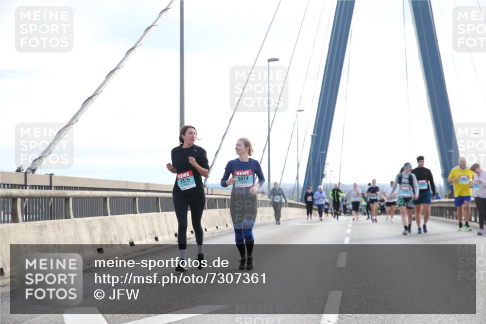 03.10.2024 - Köhlbrandbrückenlauf Jannik Wohlers http://msf.ph/oto/7307361 03.10.2024 09:38:58 Position 1 3375, 3374 meine-sportfotos.de