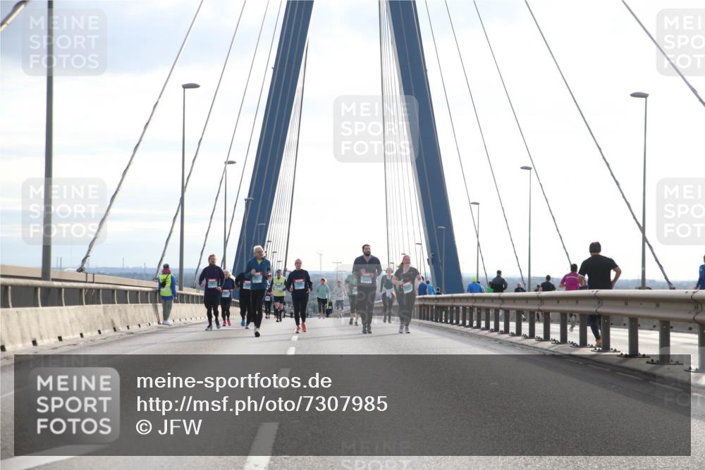 03.10.2024 - Köhlbrandbrückenlauf Jannik Wohlers http://msf.ph/oto/7307985 03.10.2024 09:39:22 Position 1  meine-sportfotos.de