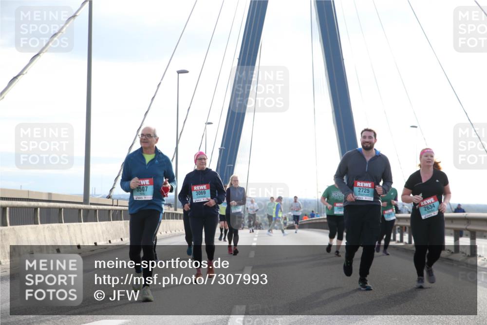 03.10.2024 - Köhlbrandbrückenlauf Jannik Wohlers http://msf.ph/oto/7307993 03.10.2024 09:39:31 Position 1 3507, 3069, 2725, 2634 meine-sportfotos.de