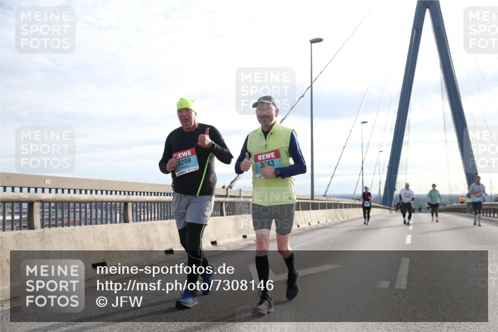 03.10.2024 - Köhlbrandbrückenlauf Jannik Wohlers http://msf.ph/oto/7308146 03.10.2024 09:39:43 Position 1 3209, 3, 243 meine-sportfotos.de