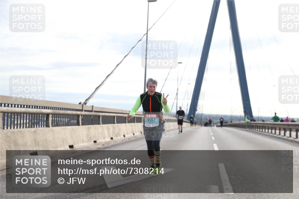 03.10.2024 - Köhlbrandbrückenlauf Jannik Wohlers http://msf.ph/oto/7308214 03.10.2024 09:40:12 Position 1 3557 meine-sportfotos.de