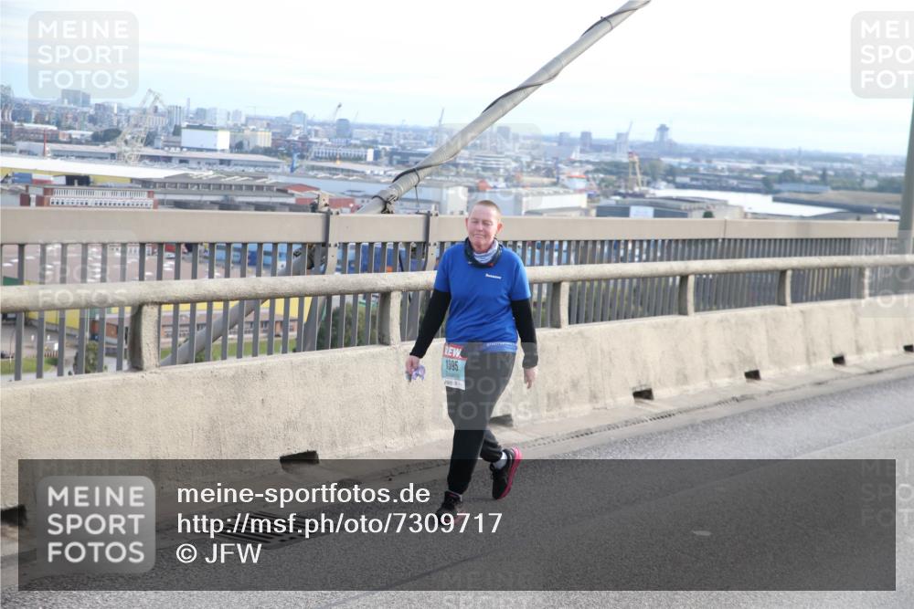 03.10.2024 - Köhlbrandbrückenlauf Jannik Wohlers http://msf.ph/oto/7309717 03.10.2024 09:41:06 Position 1 1395 meine-sportfotos.de