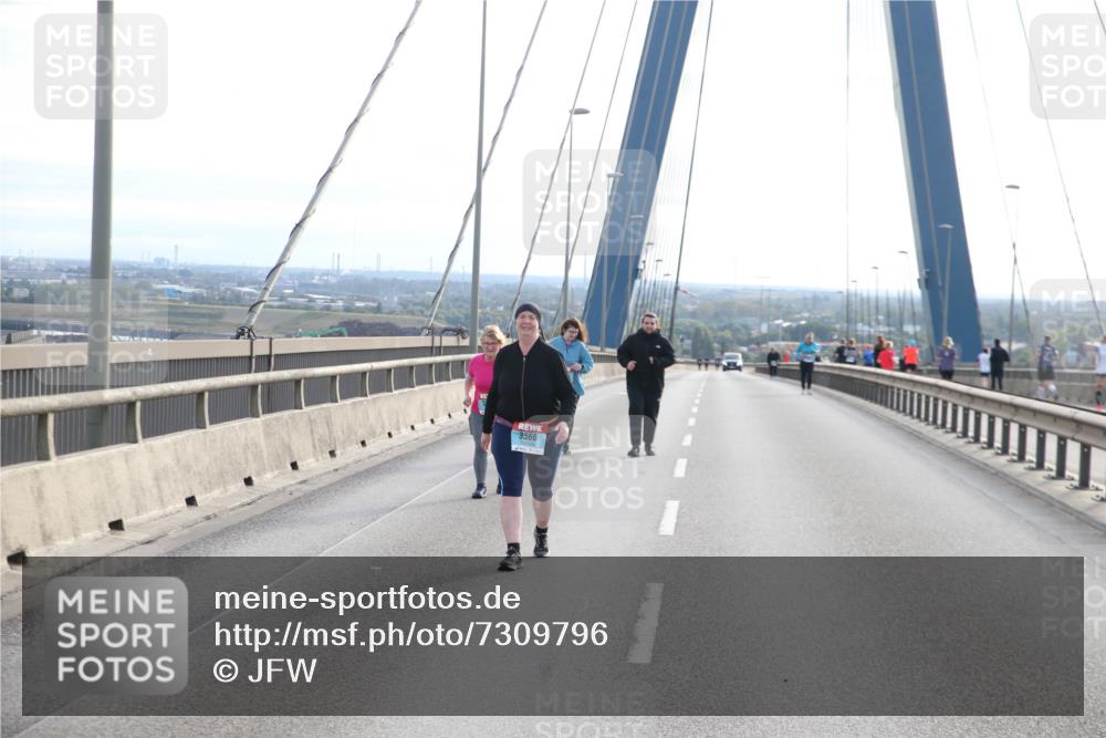 03.10.2024 - Köhlbrandbrückenlauf Jannik Wohlers http://msf.ph/oto/7309796 03.10.2024 09:41:13 Position 1 3566 meine-sportfotos.de