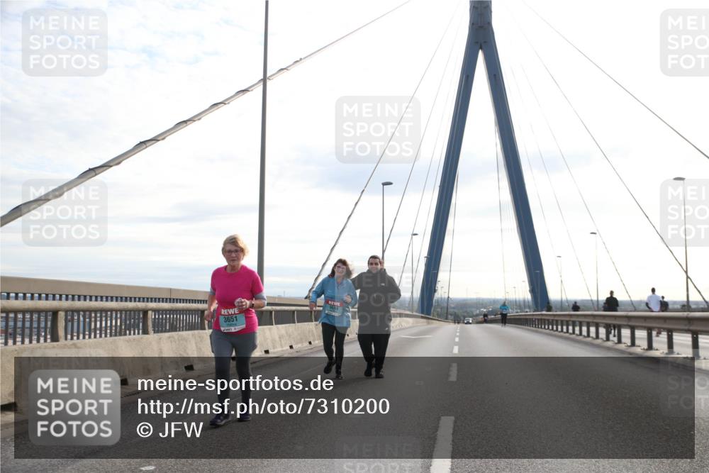03.10.2024 - Köhlbrandbrückenlauf Jannik Wohlers http://msf.ph/oto/7310200 03.10.2024 09:41:21 Position 1 3651, 3514 meine-sportfotos.de