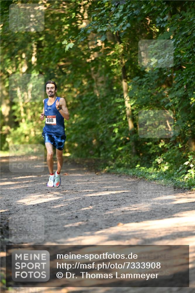 06.10.2024 - Bramfelder Halbmarathon 2024 Dr. Thomas Lammeyer http://msf.ph/oto/7333908 06.10.2024 09:47:01 Laufen 498 meine-sportfotos.de