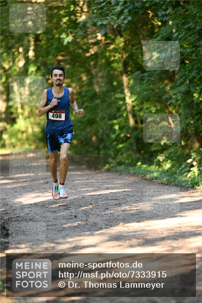 06.10.2024 - Bramfelder Halbmarathon 2024 Dr. Thomas Lammeyer http://msf.ph/oto/7333915 06.10.2024 09:47:02 Laufen 498 meine-sportfotos.de
