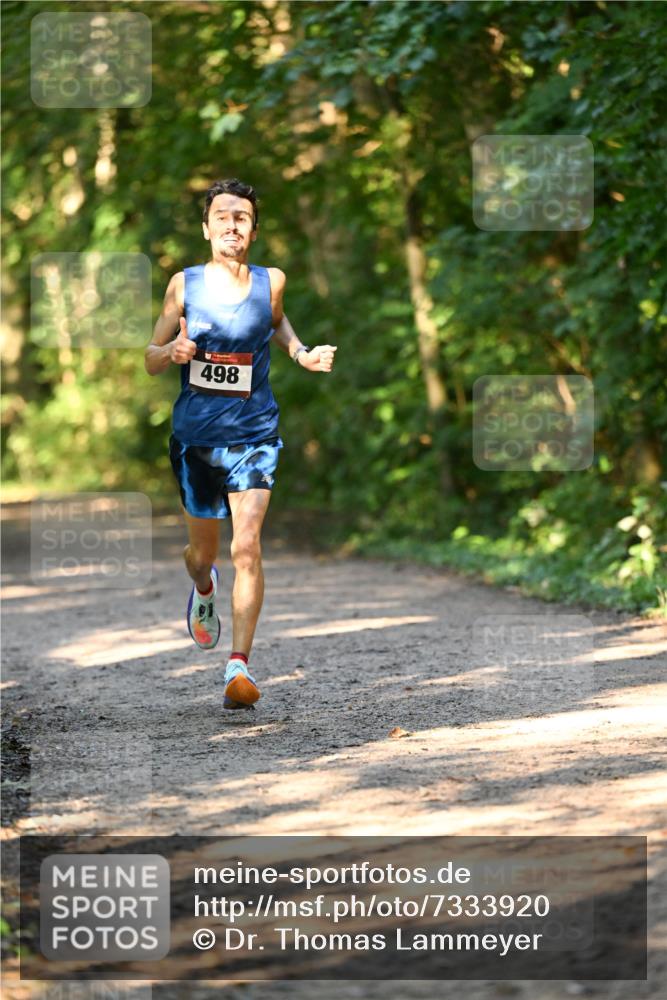 06.10.2024 - Bramfelder Halbmarathon 2024 Dr. Thomas Lammeyer http://msf.ph/oto/7333920 06.10.2024 09:47:02 Laufen 498 meine-sportfotos.de
