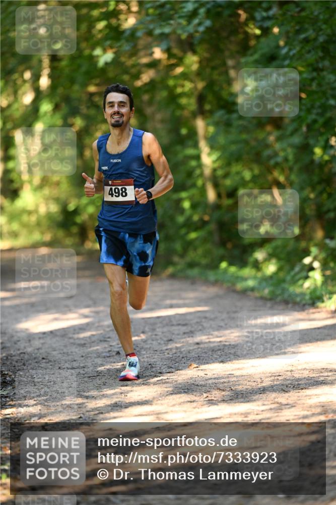 06.10.2024 - Bramfelder Halbmarathon 2024 Dr. Thomas Lammeyer http://msf.ph/oto/7333923 06.10.2024 09:47:03 Laufen 498 meine-sportfotos.de