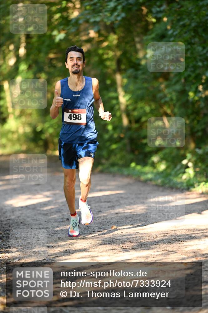 06.10.2024 - Bramfelder Halbmarathon 2024 Dr. Thomas Lammeyer http://msf.ph/oto/7333924 06.10.2024 09:47:03 Laufen 498 meine-sportfotos.de