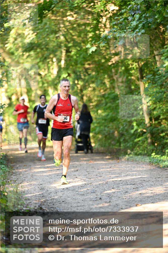 06.10.2024 - Bramfelder Halbmarathon 2024 Dr. Thomas Lammeyer http://msf.ph/oto/7333937 06.10.2024 09:47:44 Laufen 06 meine-sportfotos.de