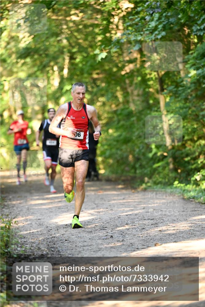 06.10.2024 - Bramfelder Halbmarathon 2024 Dr. Thomas Lammeyer http://msf.ph/oto/7333942 06.10.2024 09:47:44 Laufen 06 meine-sportfotos.de