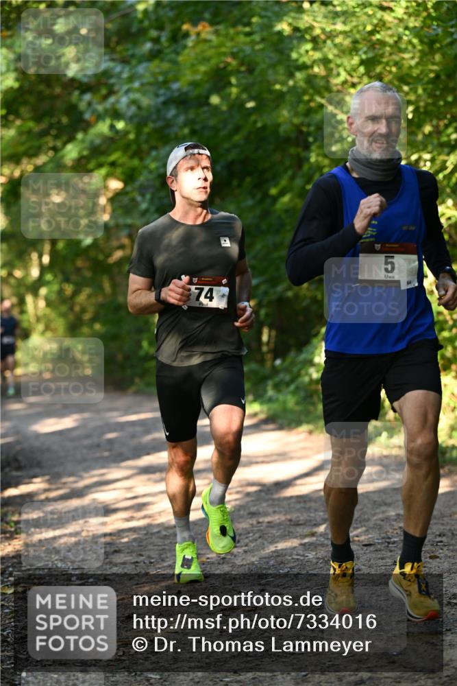 06.10.2024 - Bramfelder Halbmarathon 2024 Dr. Thomas Lammeyer http://msf.ph/oto/7334016 06.10.2024 09:47:59 Laufen 74, 5 meine-sportfotos.de