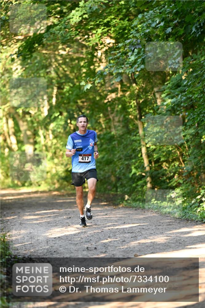 06.10.2024 - Bramfelder Halbmarathon 2024 Dr. Thomas Lammeyer http://msf.ph/oto/7334100 06.10.2024 09:48:28 Laufen 50, 417 meine-sportfotos.de
