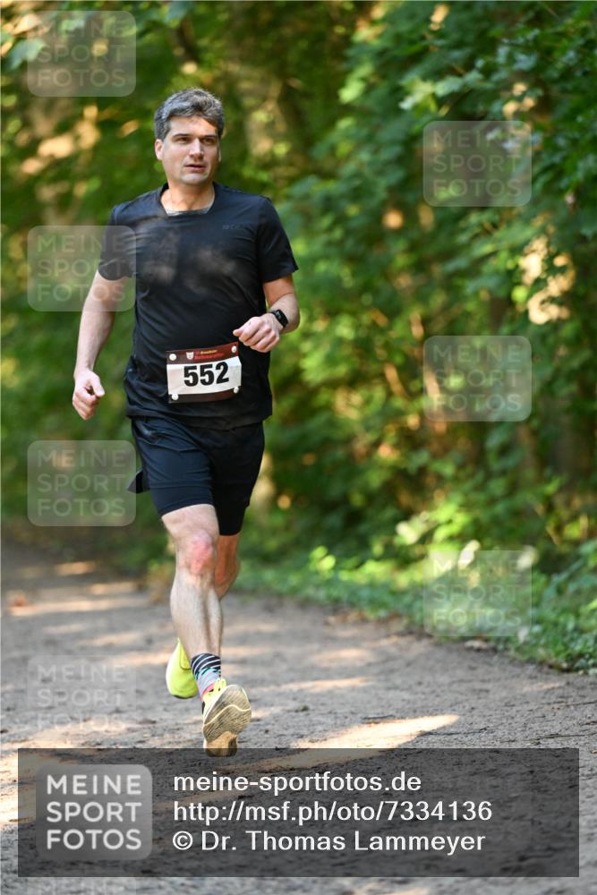 06.10.2024 - Bramfelder Halbmarathon 2024 Dr. Thomas Lammeyer http://msf.ph/oto/7334136 06.10.2024 09:49:00 Laufen 552 meine-sportfotos.de
