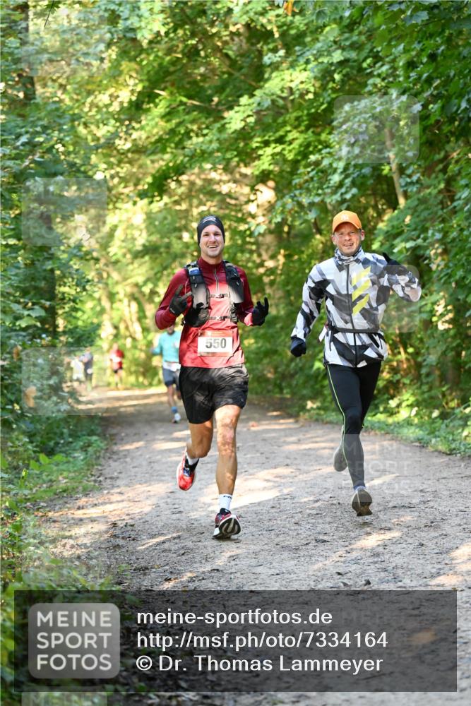 06.10.2024 - Bramfelder Halbmarathon 2024 Dr. Thomas Lammeyer http://msf.ph/oto/7334164 06.10.2024 09:49:13 Laufen 550 meine-sportfotos.de