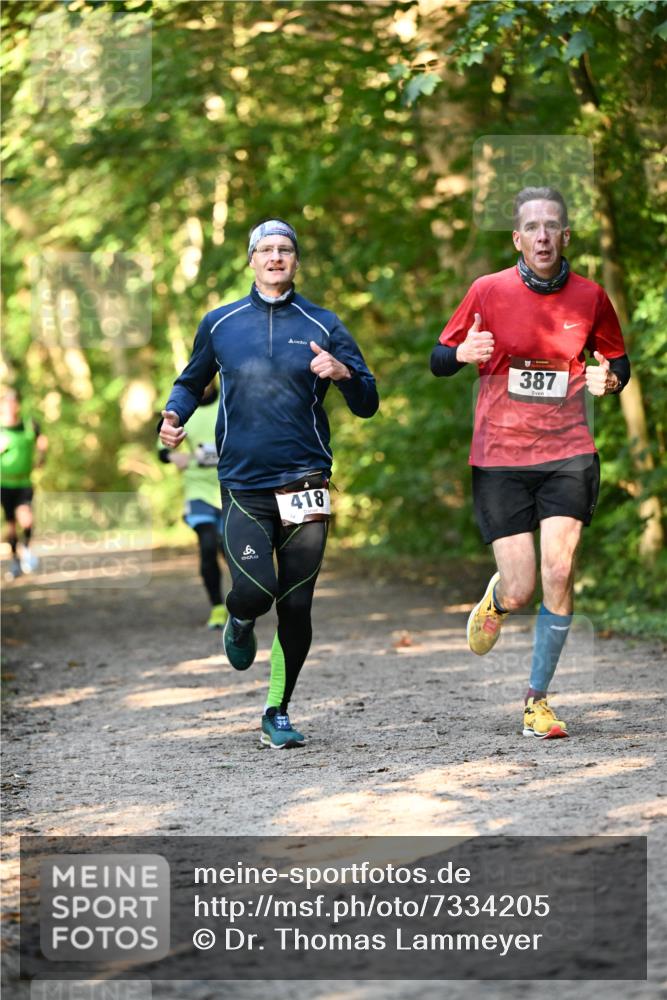 06.10.2024 - Bramfelder Halbmarathon 2024 Dr. Thomas Lammeyer http://msf.ph/oto/7334205 06.10.2024 09:49:26 Laufen 418, 387 meine-sportfotos.de