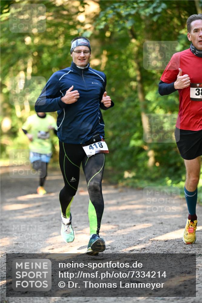 06.10.2024 - Bramfelder Halbmarathon 2024 Dr. Thomas Lammeyer http://msf.ph/oto/7334214 06.10.2024 09:49:27 Laufen 8800, 38, 418, 54 meine-sportfotos.de