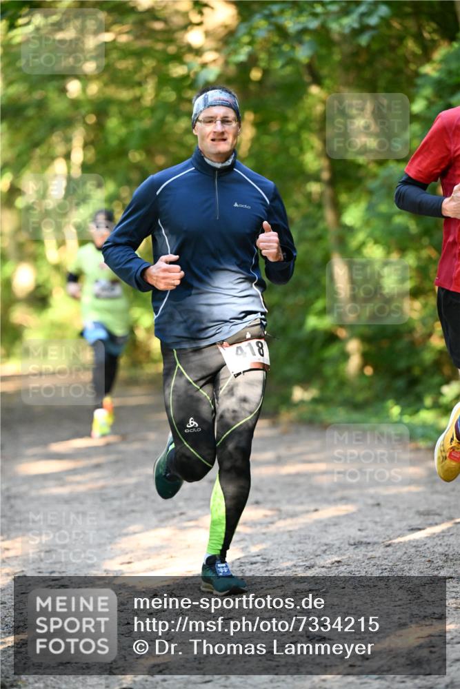 06.10.2024 - Bramfelder Halbmarathon 2024 Dr. Thomas Lammeyer http://msf.ph/oto/7334215 06.10.2024 09:49:27 Laufen 8 meine-sportfotos.de